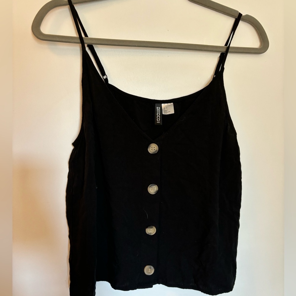Black tank with buttons size 6